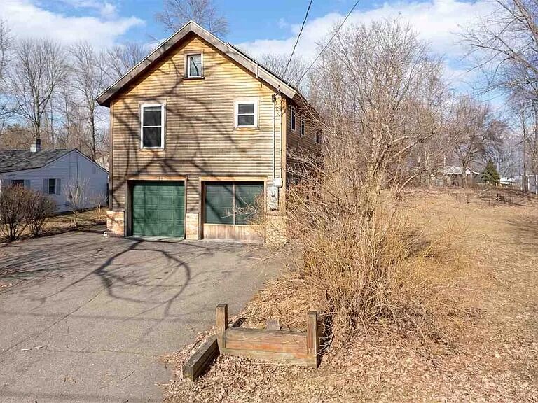 118 Rail Rd, Colchester, VT